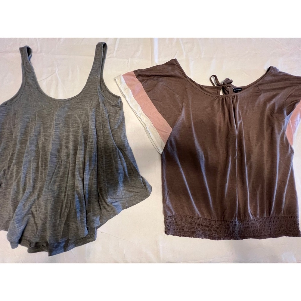 American Eagle Y2K shirts (2511)